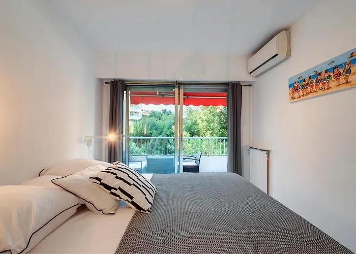 Appartement 2 Pieces Au Calme Proche Martinez Avec Parking Prive
