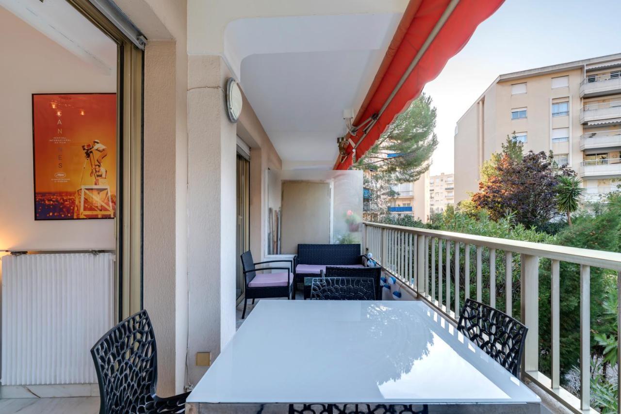2 Pièces Au Calme Proche Martinez Avec Parking Privé *